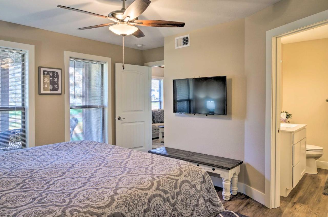 The Cozy Cottage With Lake Taneycomo Access! Branson Esterno foto