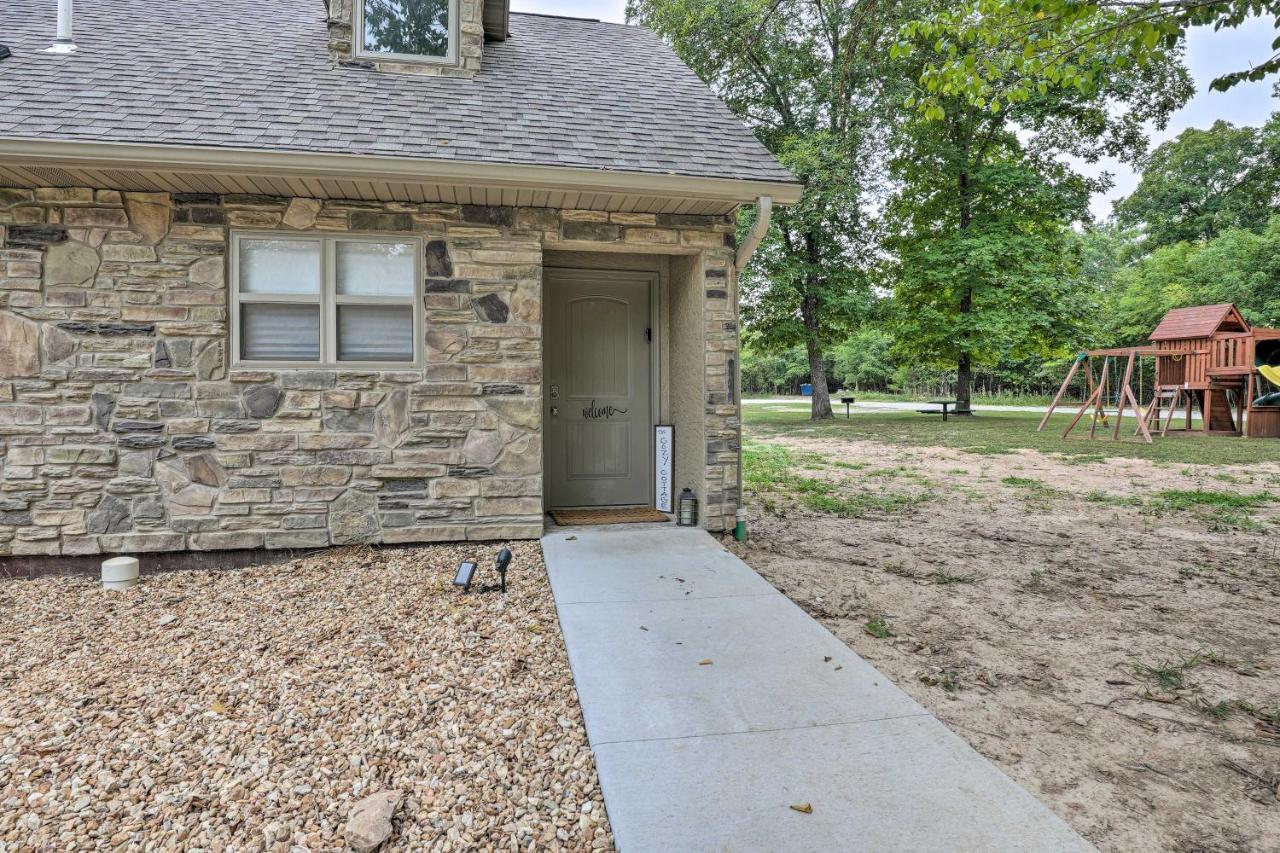 The Cozy Cottage With Lake Taneycomo Access! Branson Esterno foto